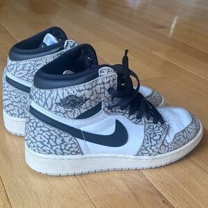 Nike Gray Sole Sneakers